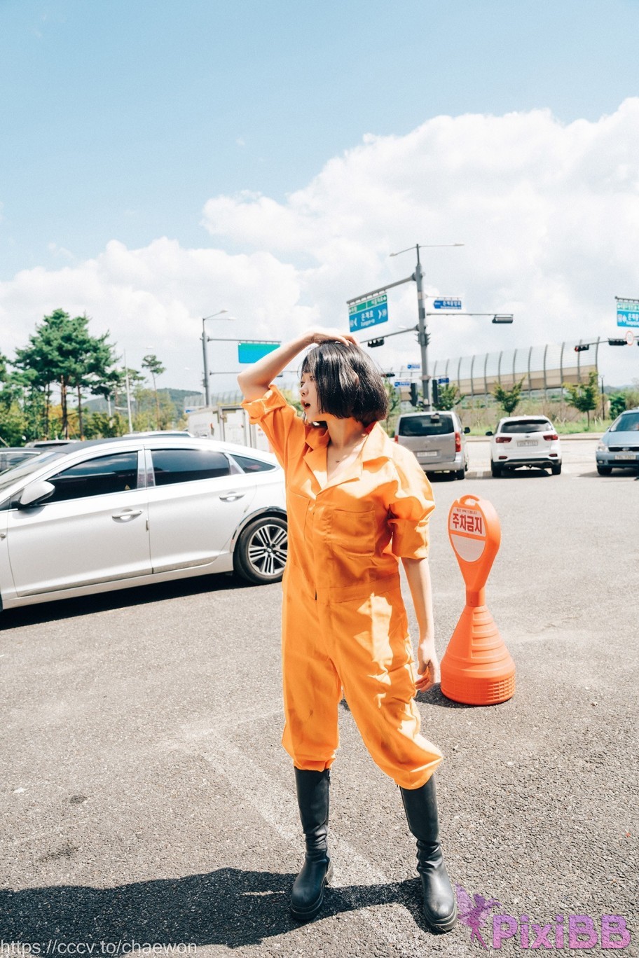 Loozy Zia Garage Girl PixiBB.COM 128