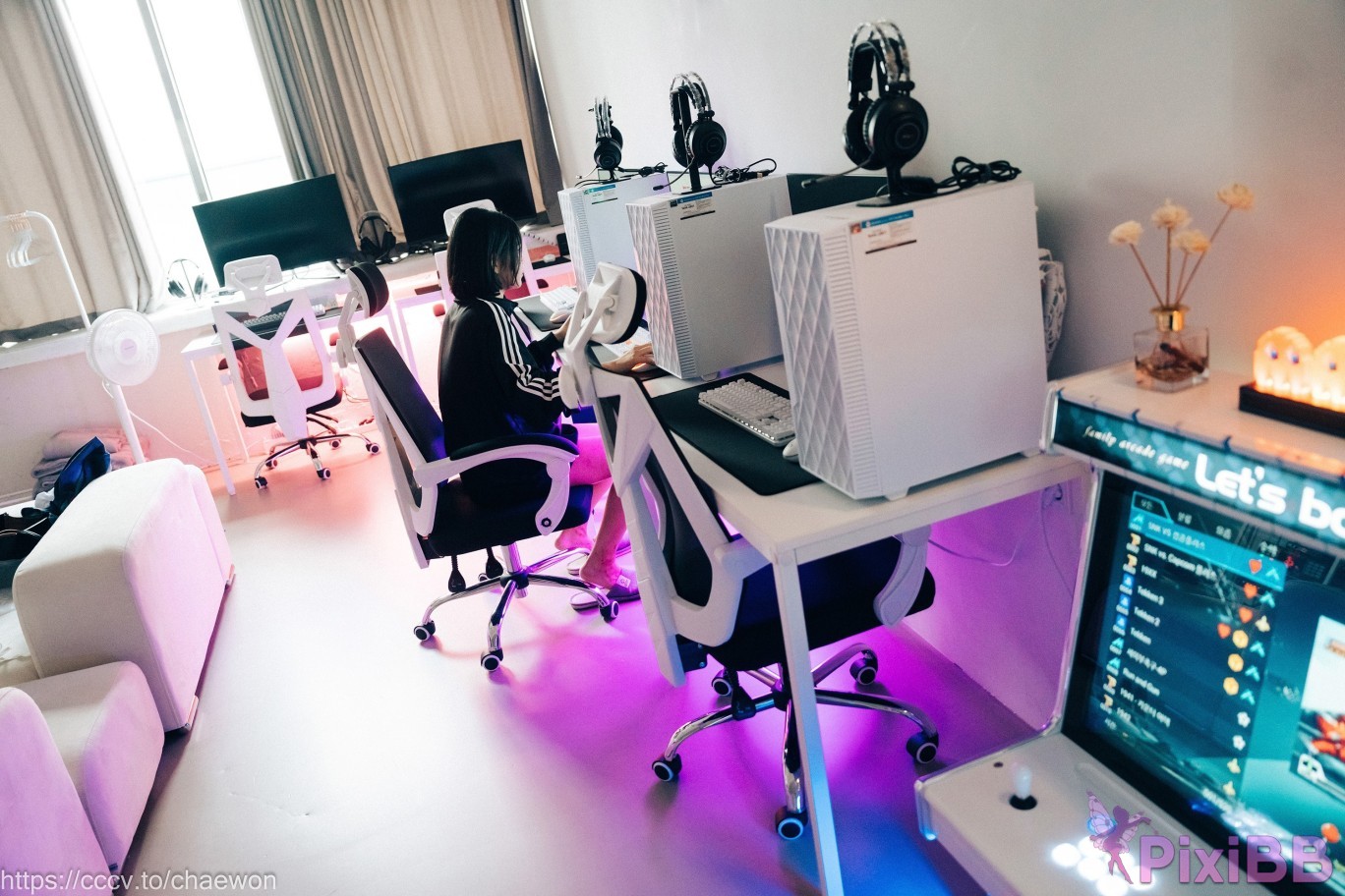 Loozy Zia PC Room With SP PixiBB.COM 003