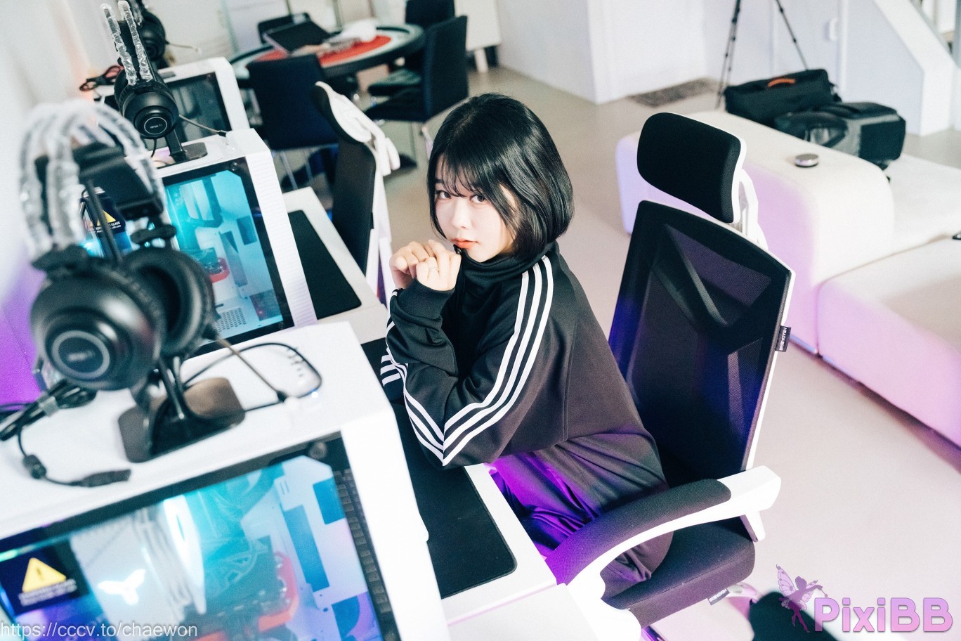 Loozy Zia PC Room With SP PixiBB.COM 005