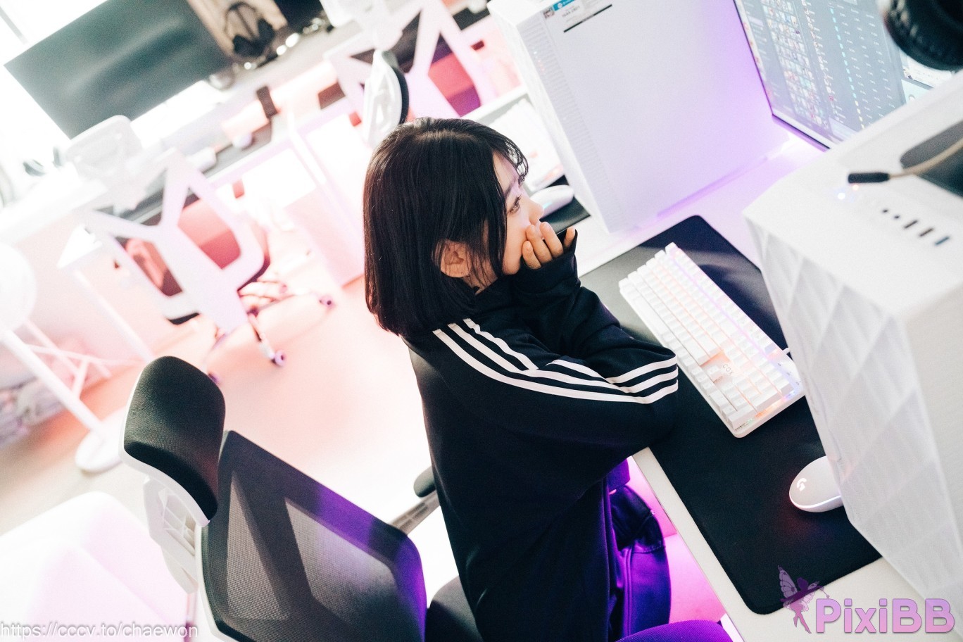 Loozy Zia PC Room With SP PixiBB.COM 006