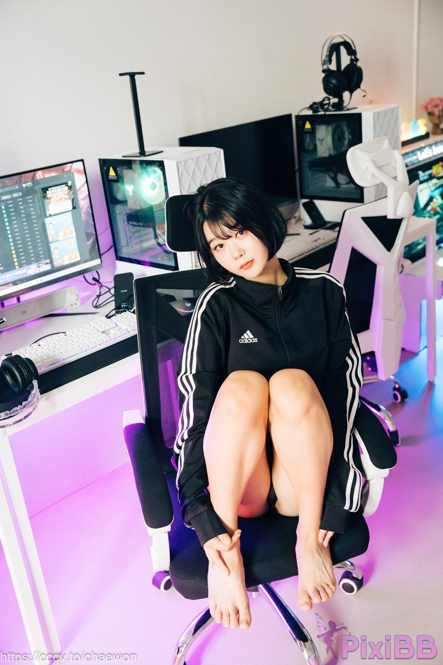 Loozy Zia PC Room With SP PixiBB.COM 009