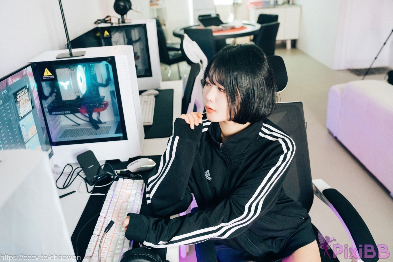 Loozy Zia PC Room With SP PixiBB.COM 017