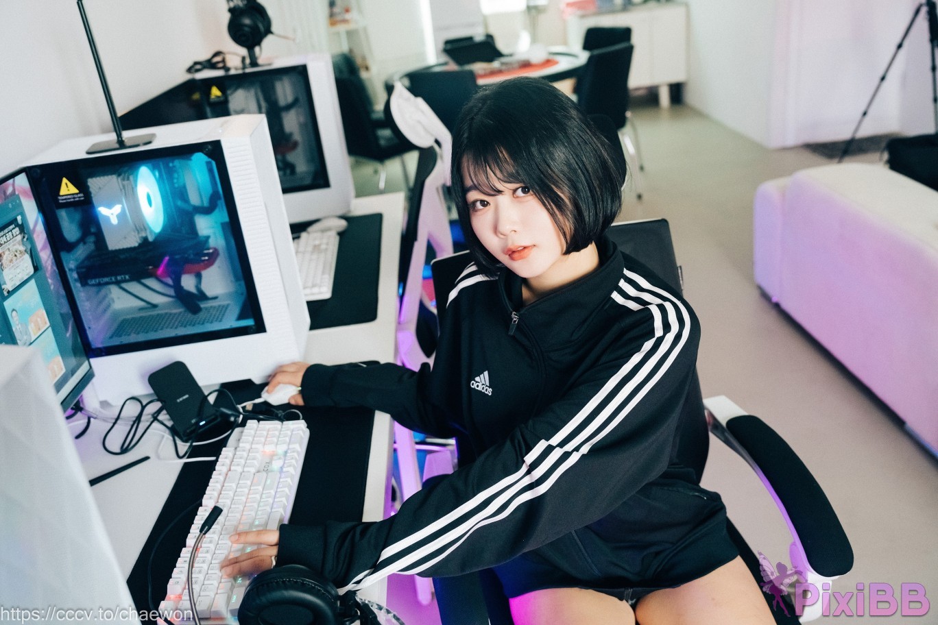 Loozy Zia PC Room With SP PixiBB.COM 018