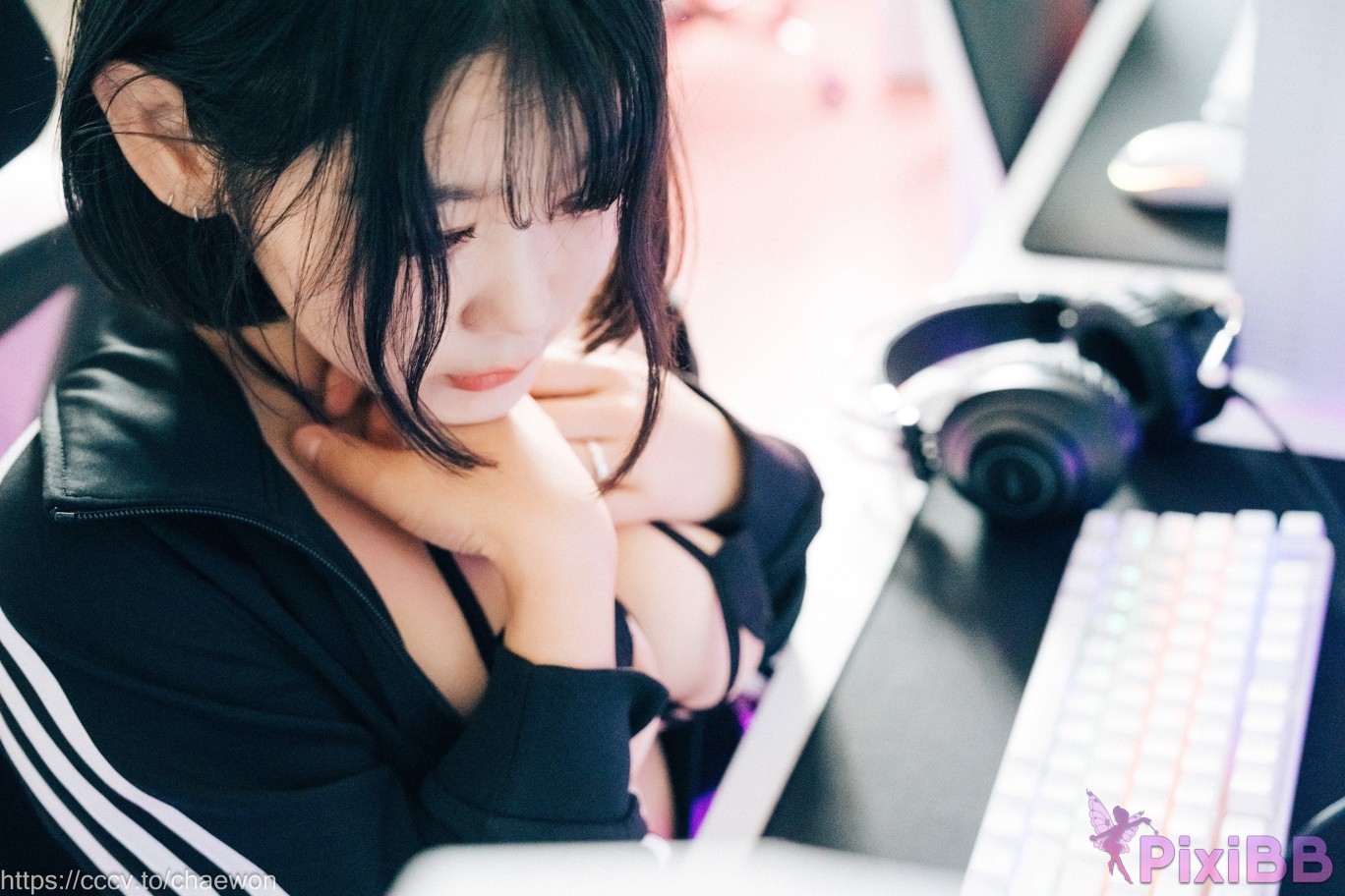 Loozy Zia PC Room With SP PixiBB.COM 029