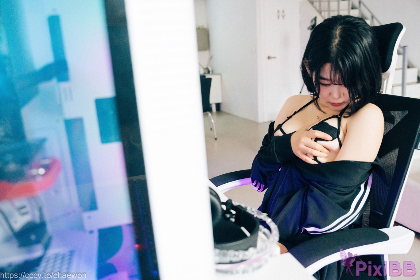 Loozy Zia PC Room With SP PixiBB.COM 046